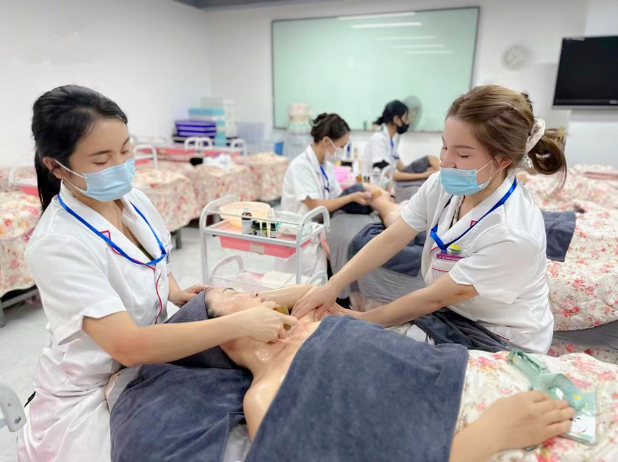 你適合做肩頸刮（sha）痧嗎？零基礎美容教學(xué)